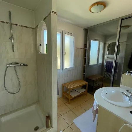 Maison 5 Chambres Piscine Villa