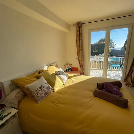 Maison 5 Chambres Piscine Villa *
